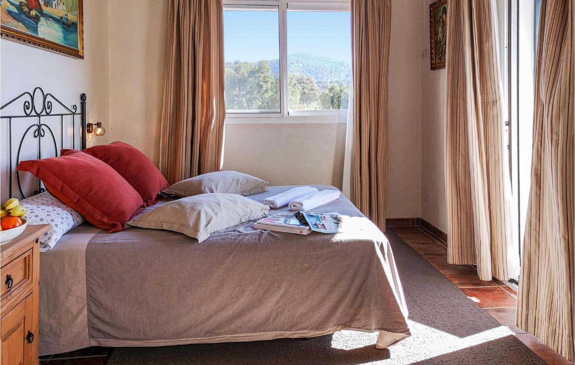 Awesome Home In Algatocín المظهر الخارجي الصورة