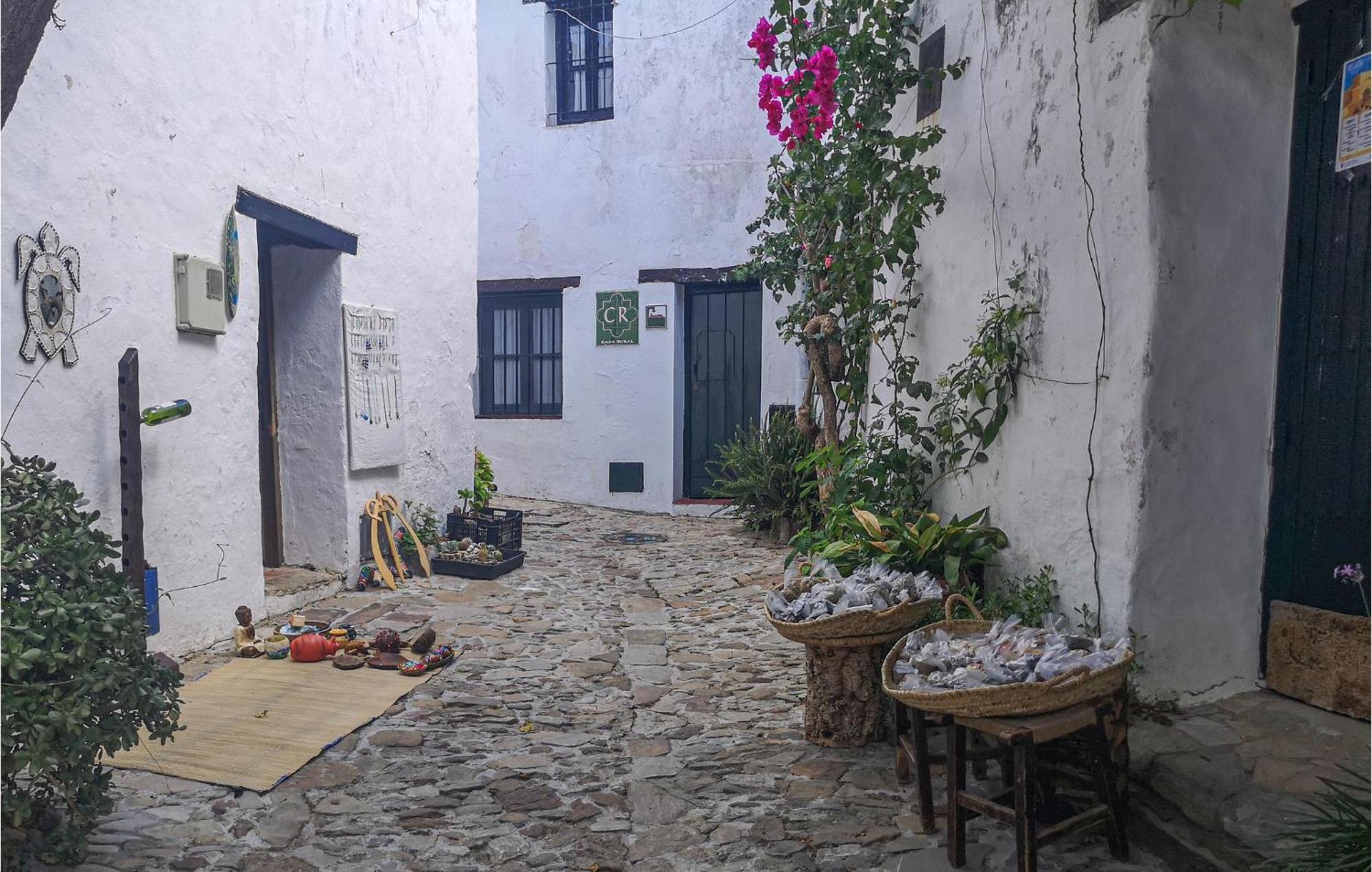 Awesome Home In Algatocín المظهر الخارجي الصورة